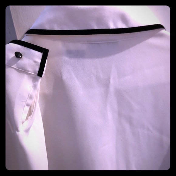 RARE Floral Appliqué with Pinstriping Black Diamond cut buttons & button placket - Picture 7 of 7